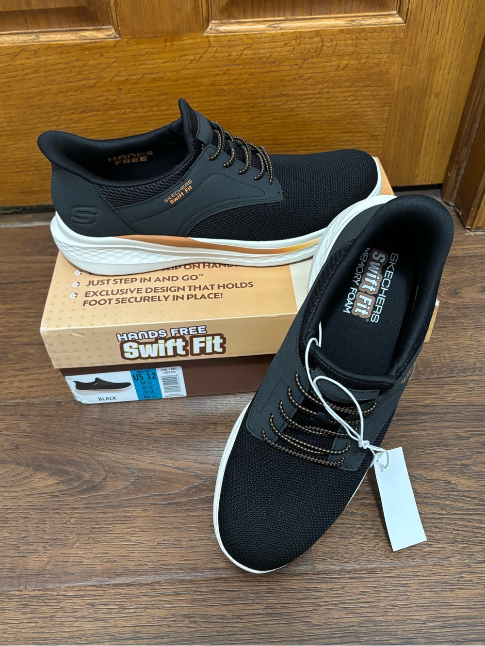 Skechers Hands-Free Swift Fit Men’s Sneakers Black Size 12 NIB